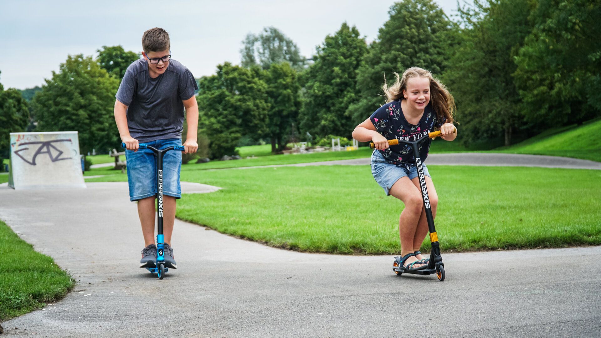 Roller, Fahrzeug, E-Scooter, Person, Brille