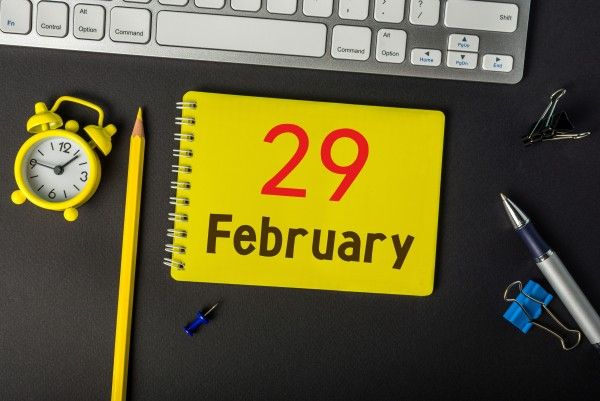 29. Februar, Kalender, Schreibtisch