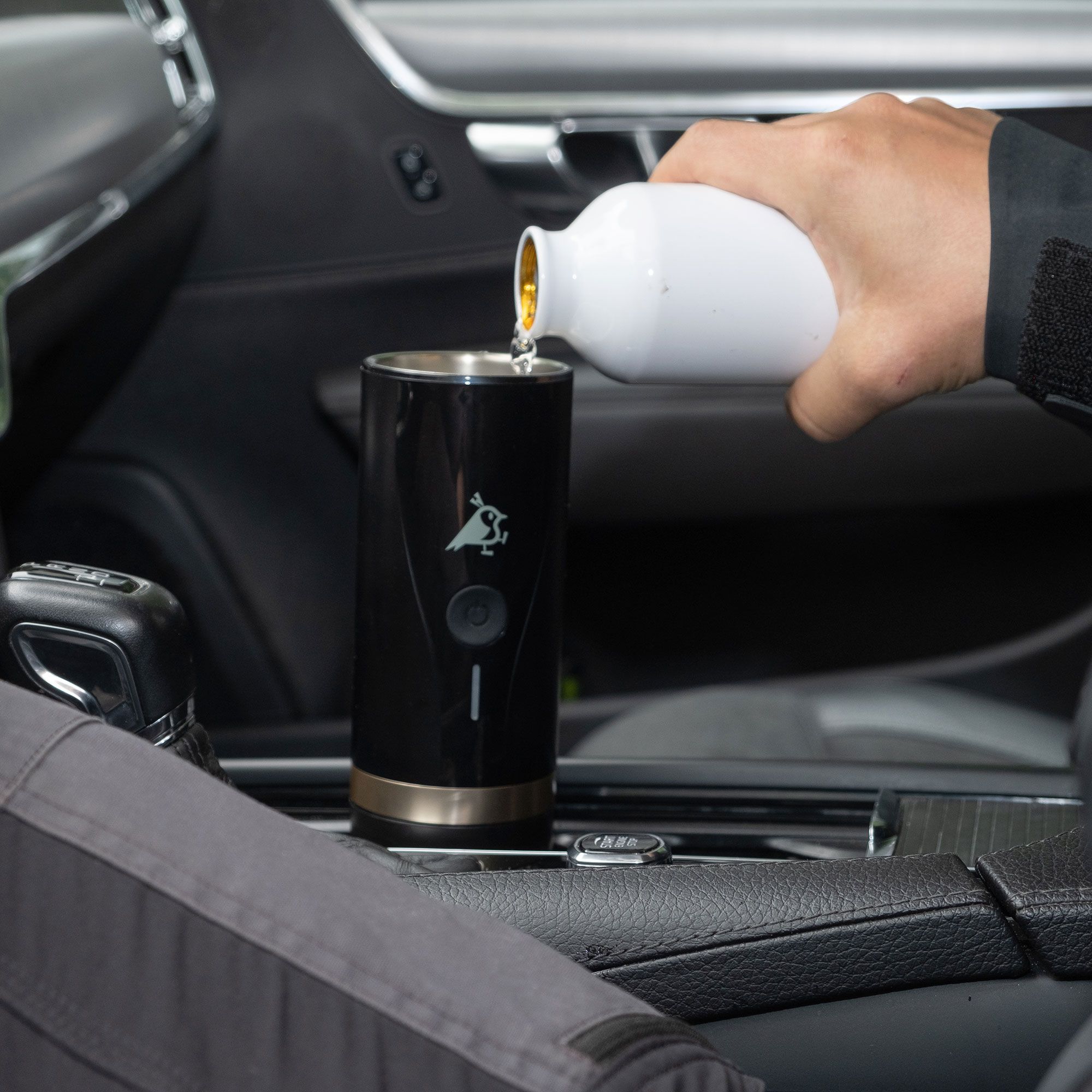 Auto-Kaffeetasse, Becher, Kaffee to go, Trinkbehälter, Kaffeeautomat