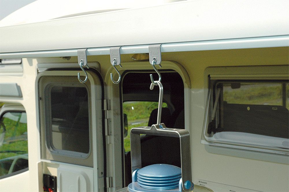 Haken an Dachreling, S.Haken mit angehangener Lampe