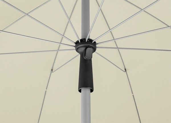 9961365200_600x600 SCHNEIDER SCHIRME Sonnenschirm, beige, rund, aufgeklappt, Fokus von unten auf Gestänge