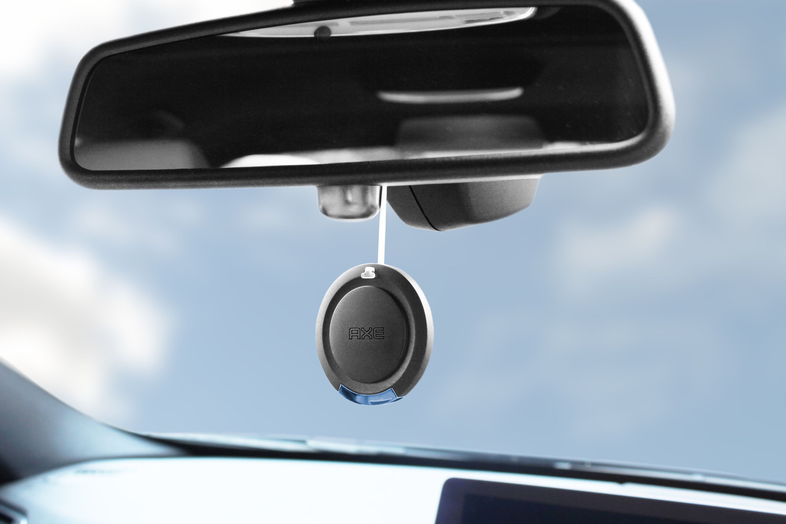 in-use-shot-71001-AXE-HANGING_CHILL air freshener