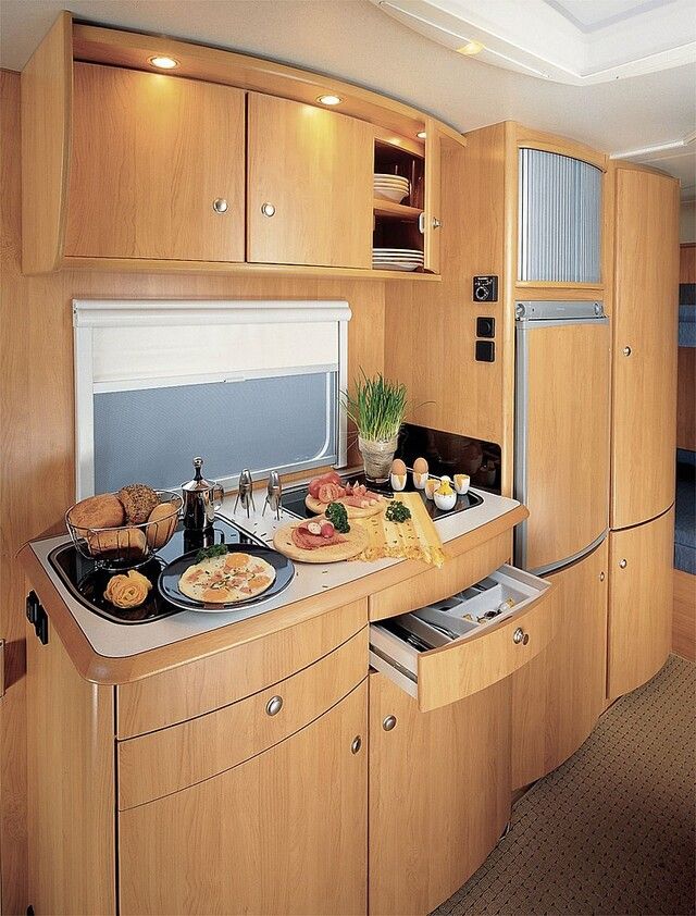 Küche, Küchenzeile, Kühlschrank, Wohnmobil, Holzoptik