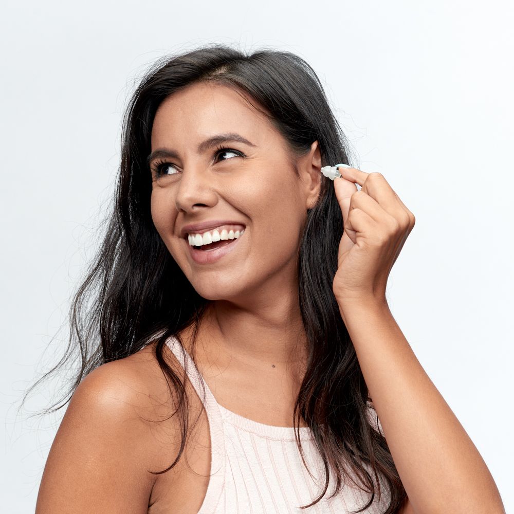 111-21-653_PartyPlug-Transparant_Product-in-use_ALL_NA_2_8717154023558_01_21 ohrstöpsel