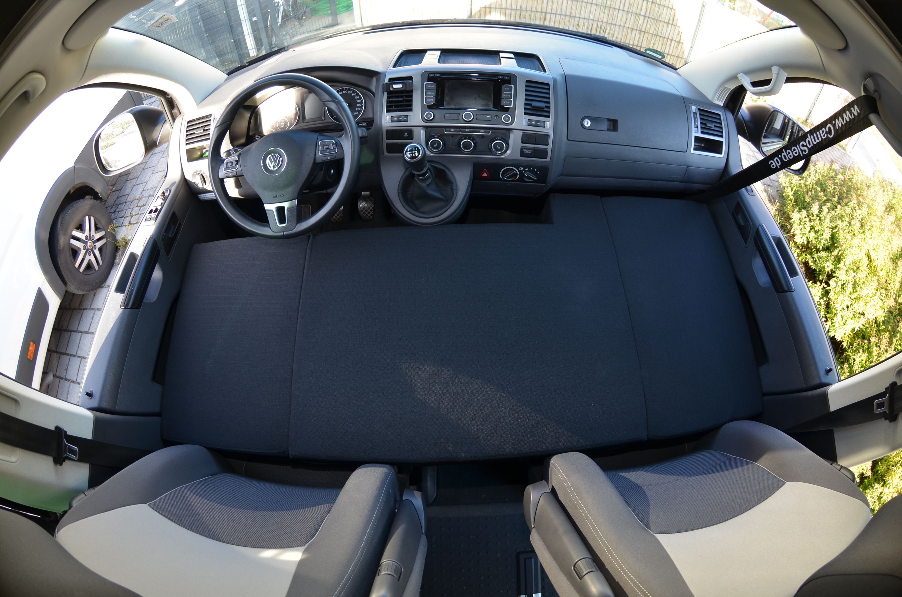 994472423 Campsleet Bett in Auto