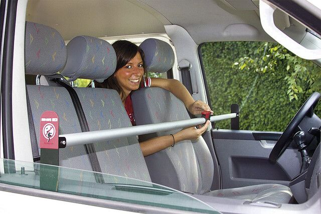 minivan, innenraum, fahrersitz, sicherheitsbar, kindersicherung