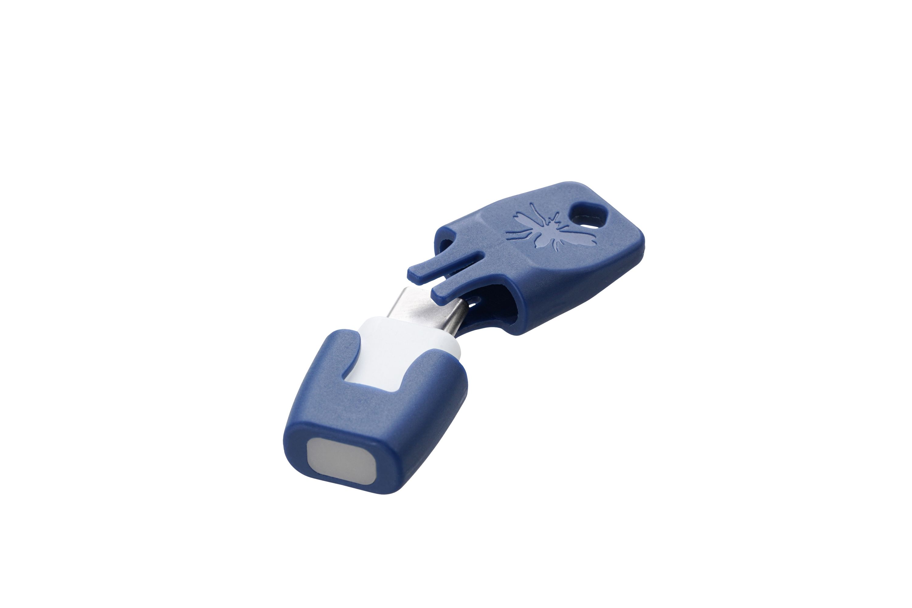 Blauer Insektenstichheiler geöffnet auf weißem Hintergrund