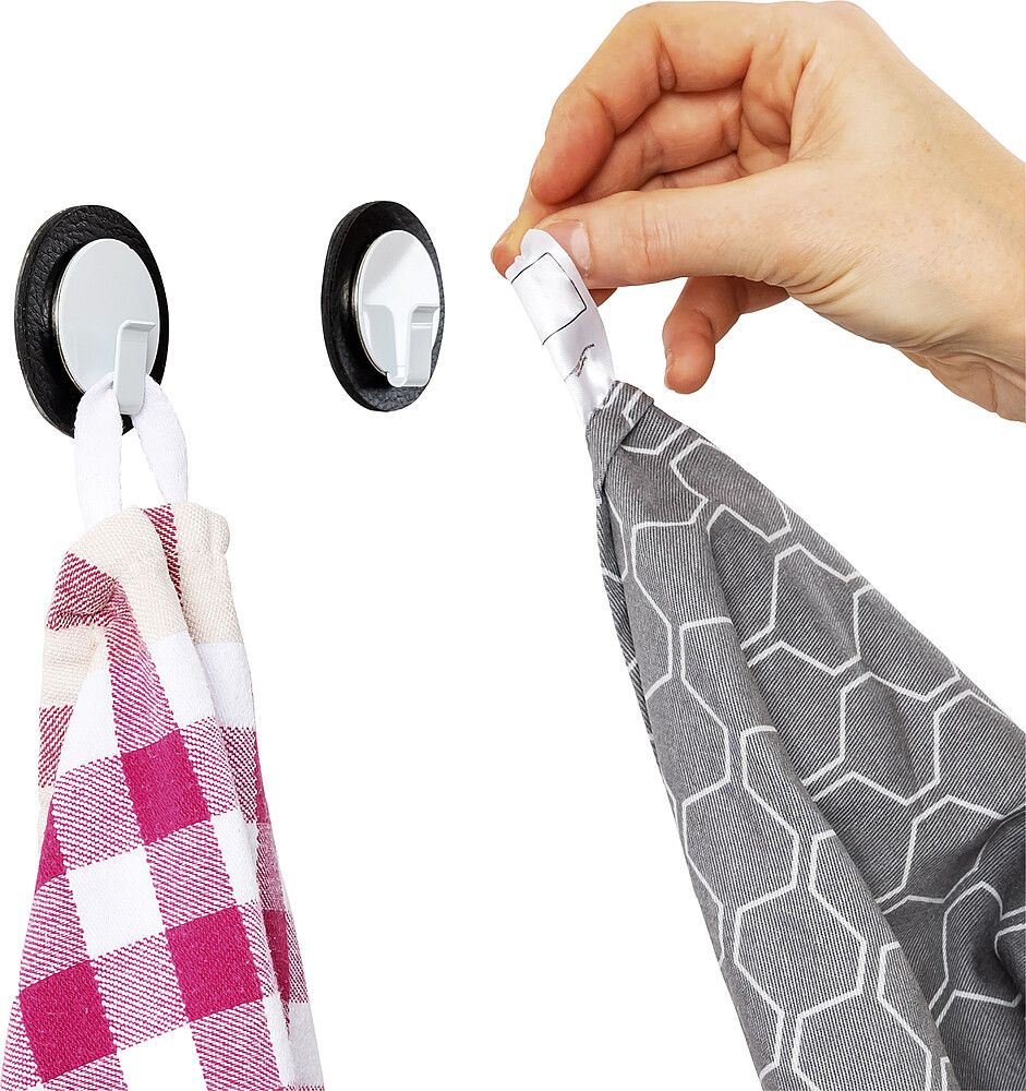 Anwedungsbeispiel Silwy Magnet-Haken Clever mit Küchenhandtüchern aufgehangen