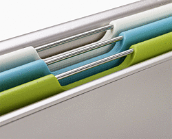 Nahansicht von den Griffen der Schneidebretter