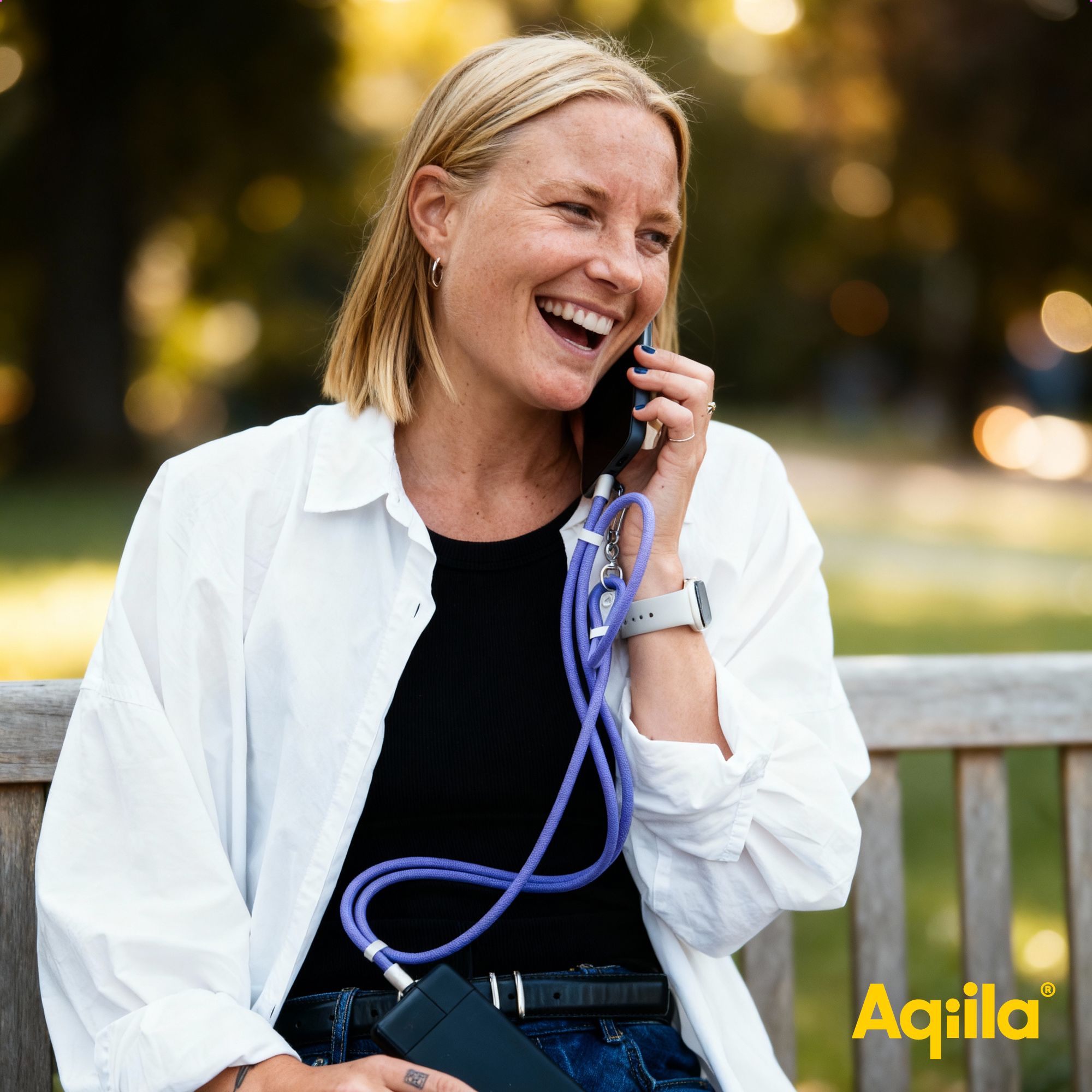 frau, telefon, ohrringe, uhr, lanyard