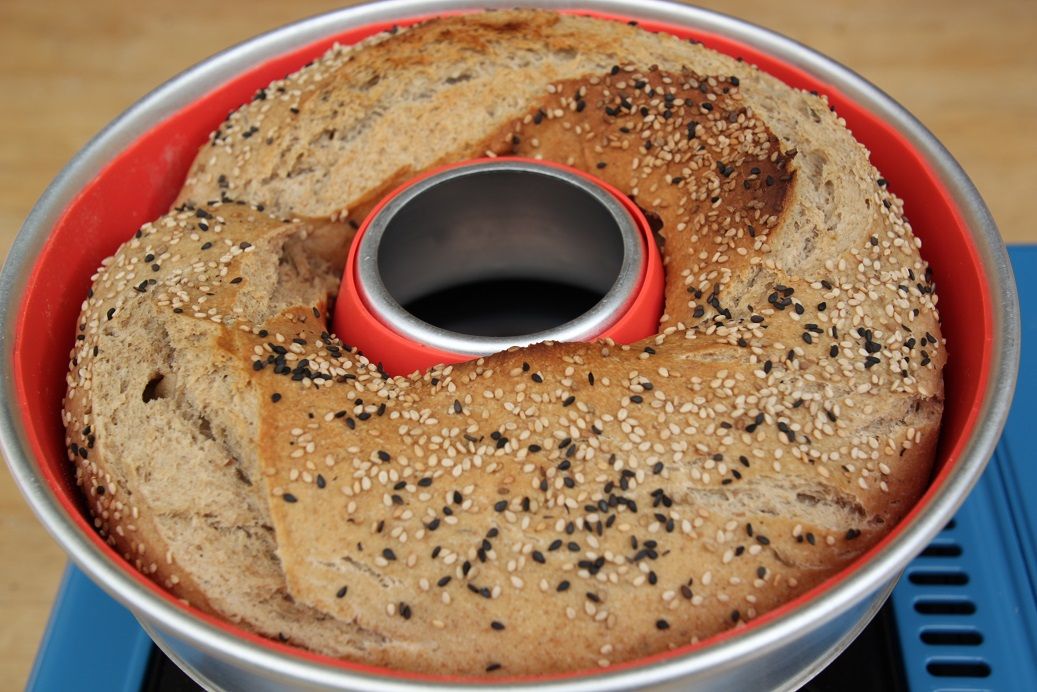 Kuchenform Mit Silikoneinsatz rund und Brot