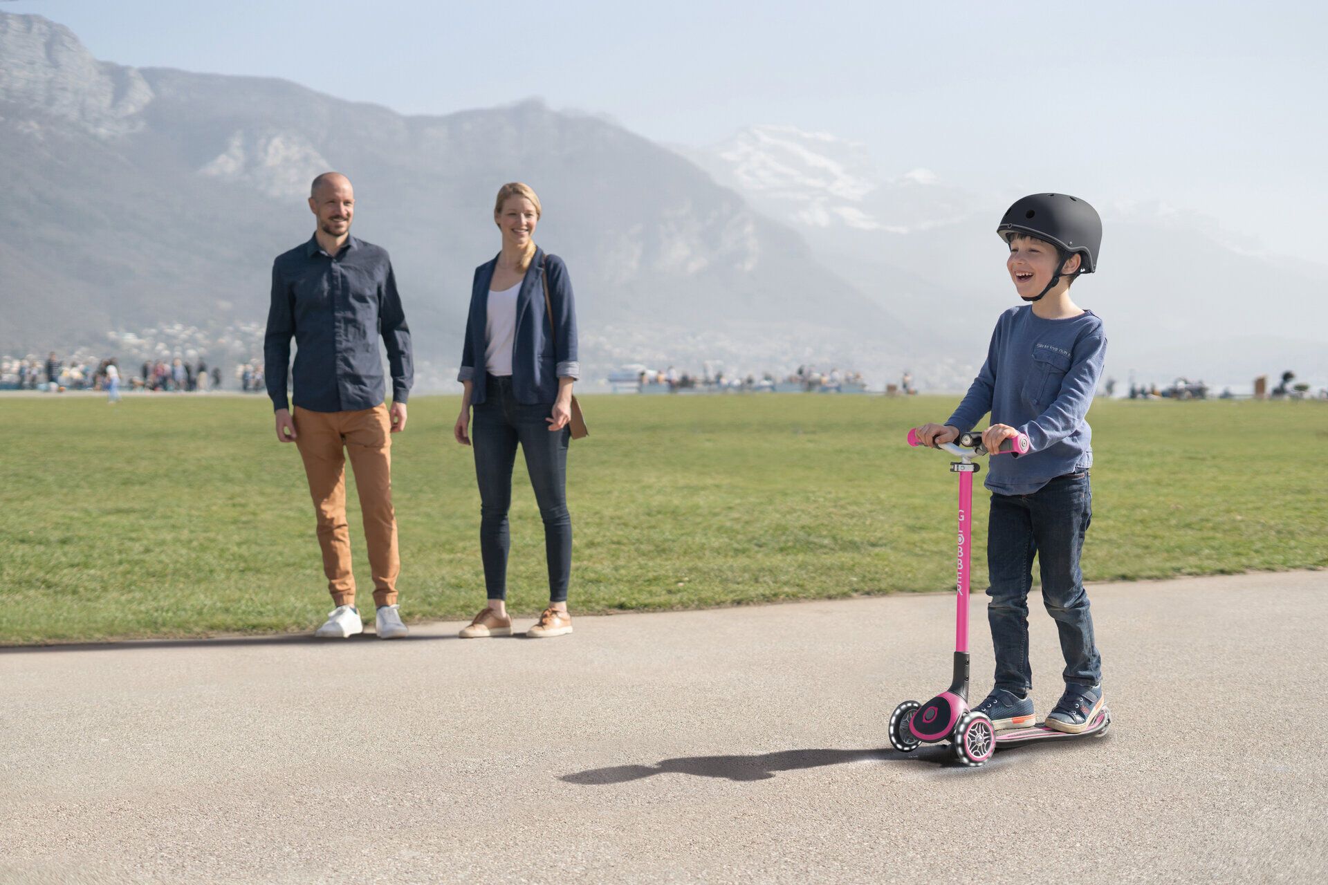 Roller, E-Scooter, Männlich, Mann, Person