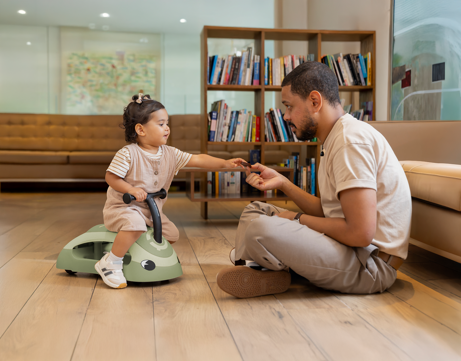 Kinderfahrzeug, Laufrad, Spielzeug, Kinderbibliothek?